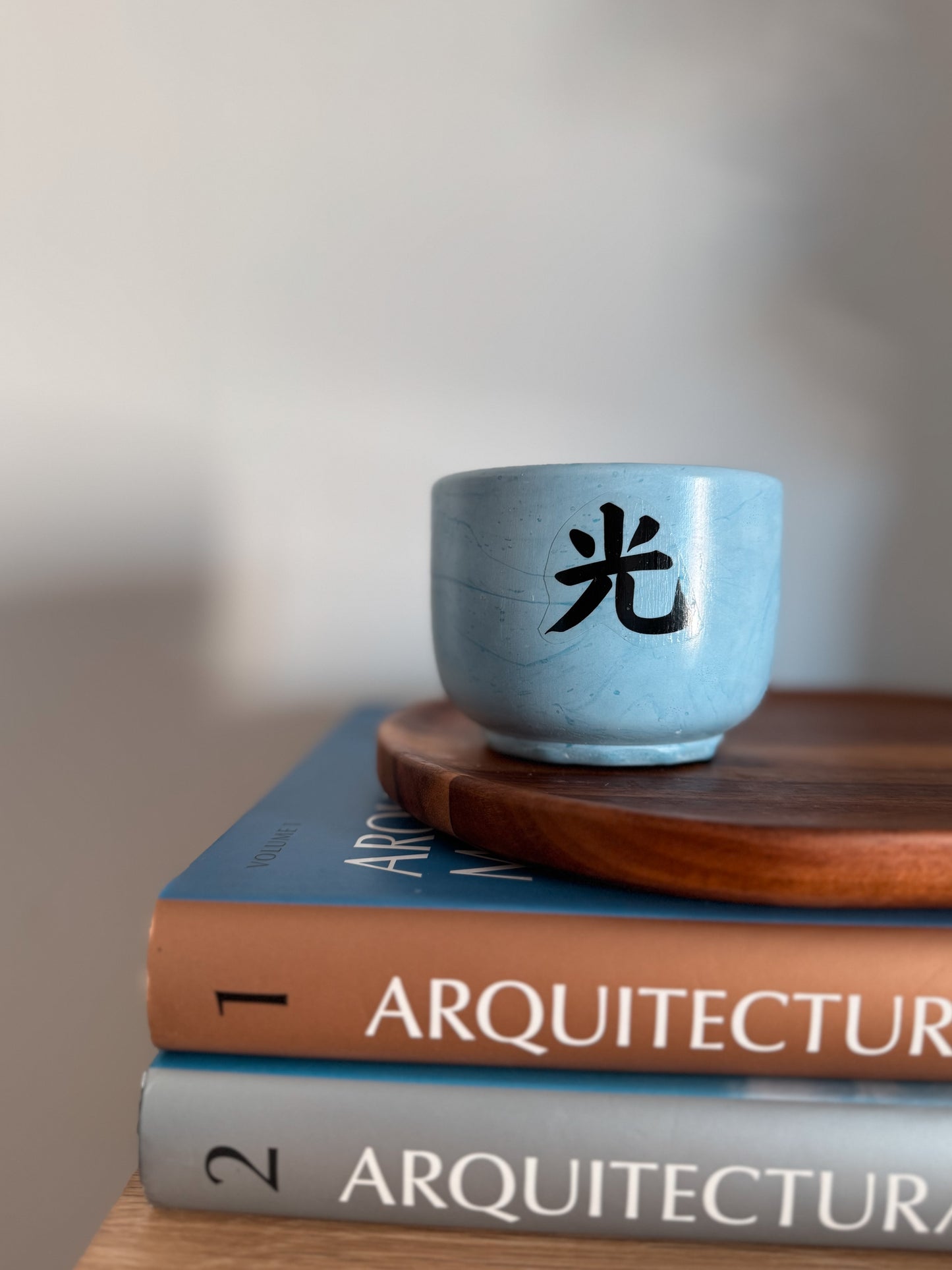 Medium blue candle - Black week edition