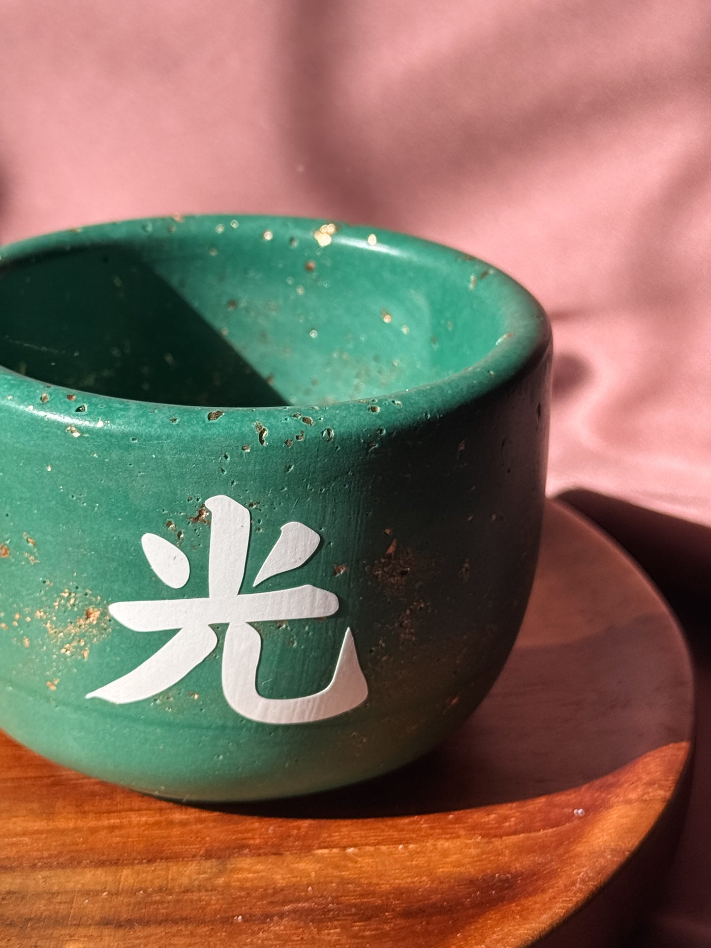 Vela verde e brilho