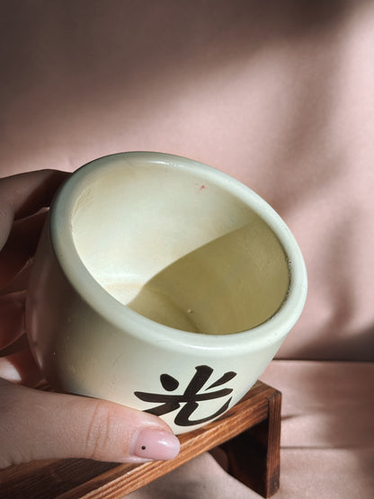 Vela média amarelo claro - Edição black week