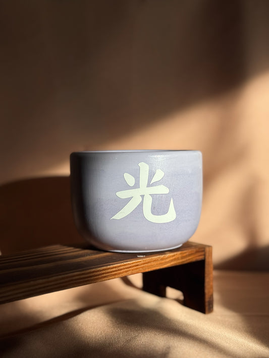 Vela média lilás - Edição black week