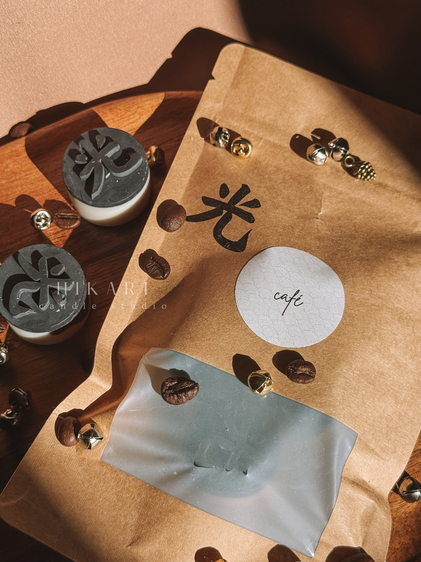 Wax melts HIKARI café